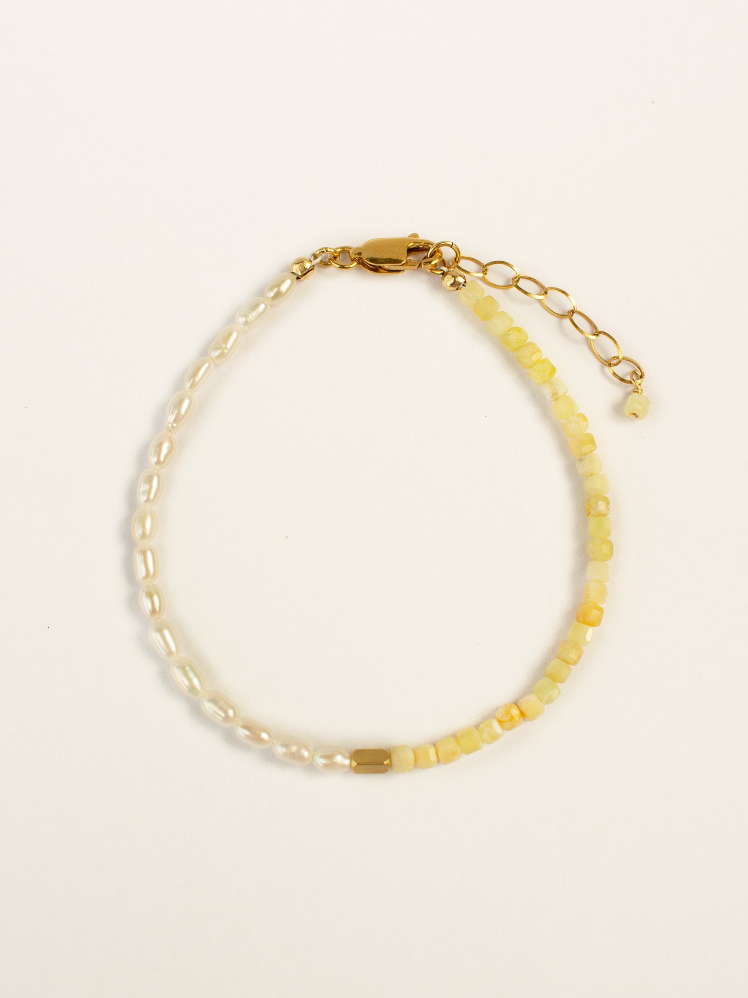 Pulsera LUCINA - Ópalo amarillo y Perlas de agua dulce