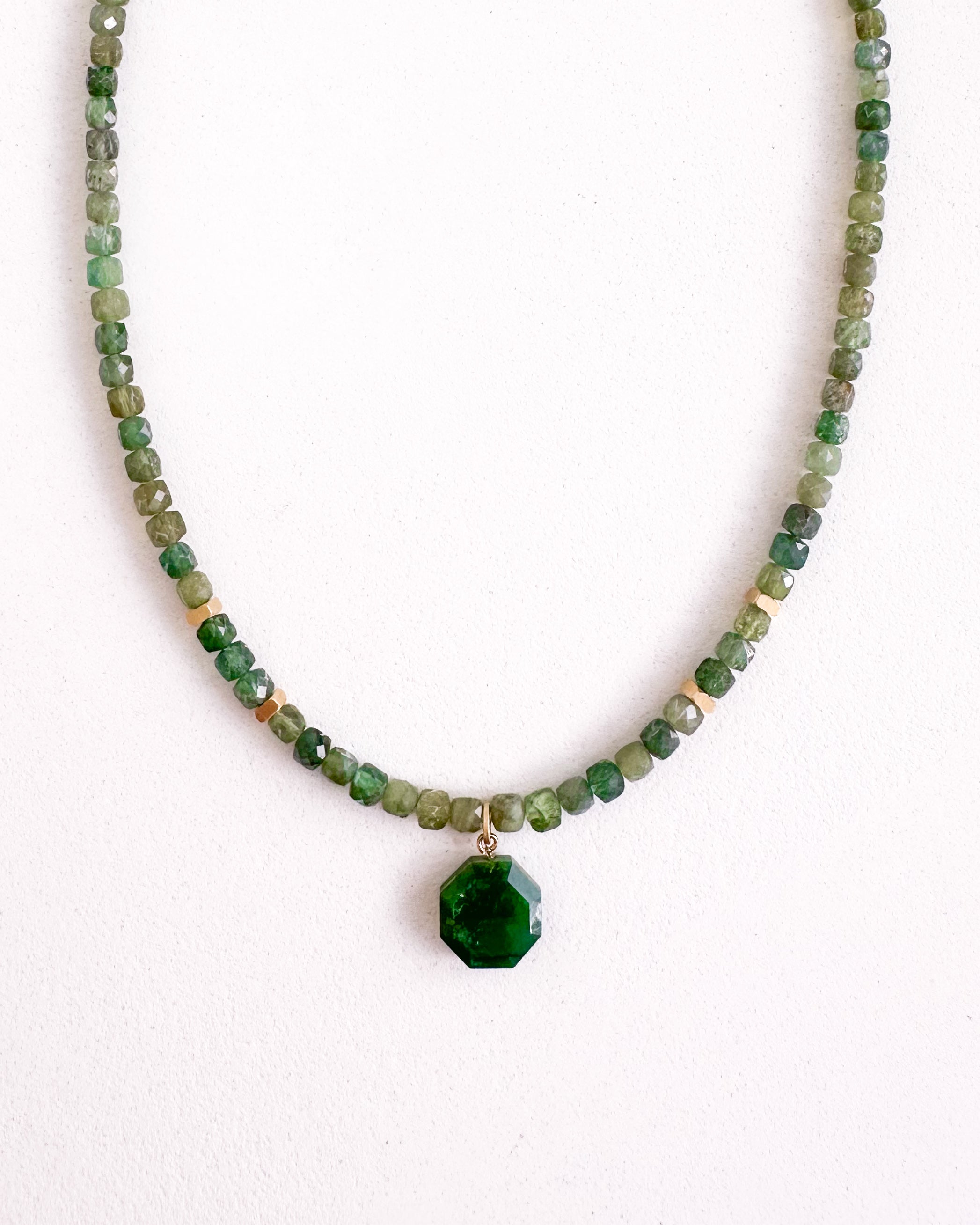 Collier AKAIA - Apatite & Jade